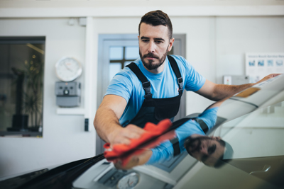 Autoglas-Mezger-Alles-Leistungen-aus-einer-Hand